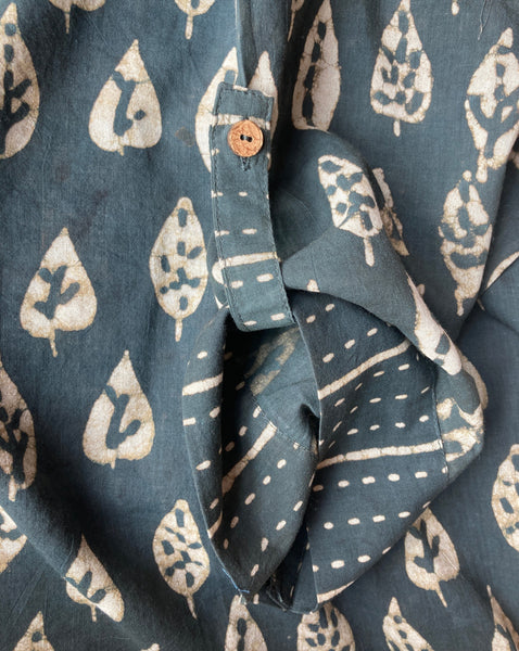 Bold Leaf Tunic: Adult Dabu | Dark Brown