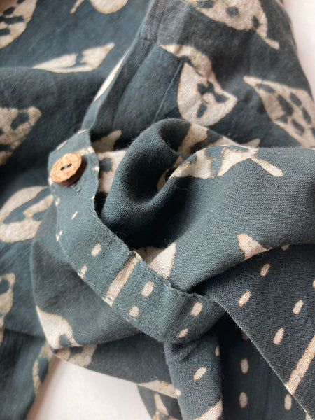Bold Leaf Tunic: Adult Dabu | Dark Brown