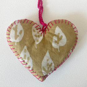 Heart Ornament- Bold Leaf