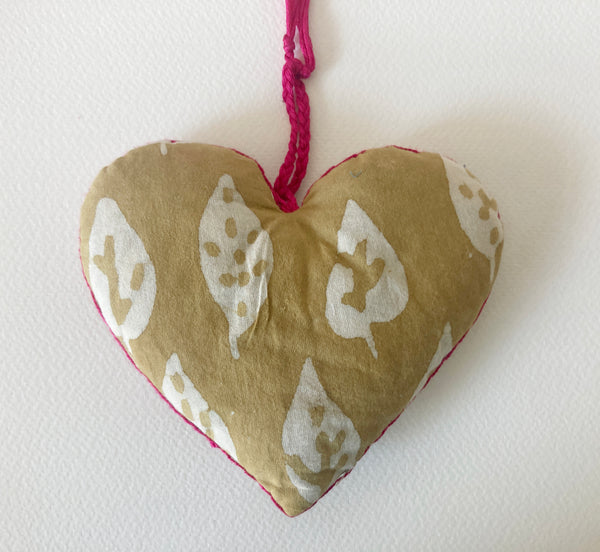 Heart Ornament- Bold Leaf